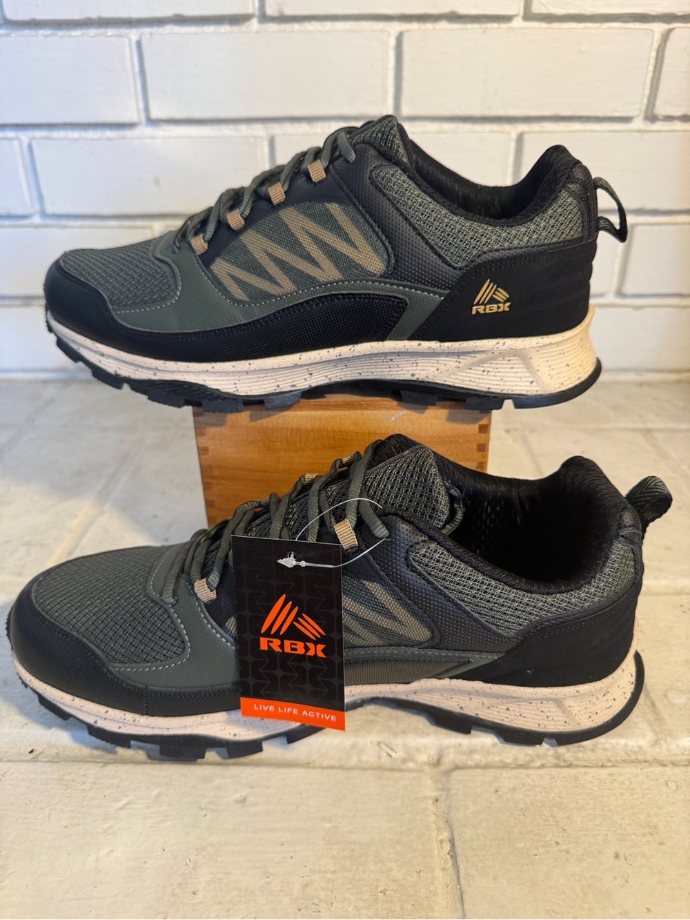 RBX Tundra Men's Trail Running Shoes Size 10 Green Black NWT